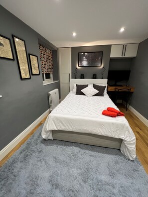 2 Schlafzimmer, Bügeleisen/Bügelbrett, WLAN, Bettwäsche