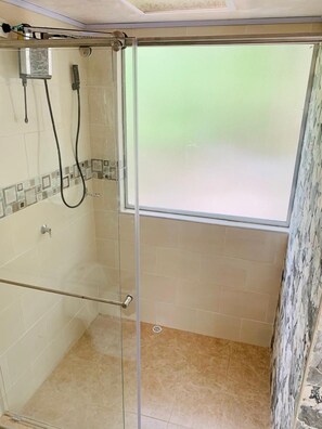 Bathroom - cabaña En medio de montaña con jacuzzi (Vergara)