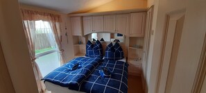 2 chambres, lit parapluie, Wi-Fi gratuit, draps fournis