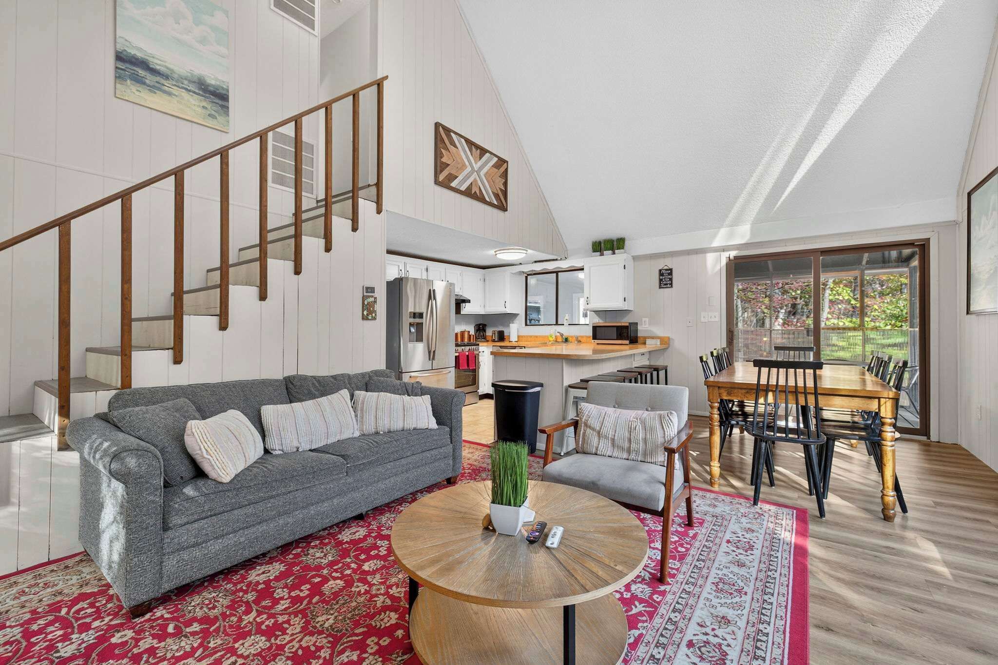 TV, fireplace, stereo, offices