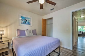 2 bedrooms, memory-foam beds, iron/ironing board, free WiFi