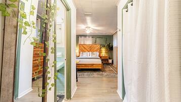 3 Schlafzimmer, Schreibtisch, Bügeleisen/Bügelbrett, kostenloses WLAN