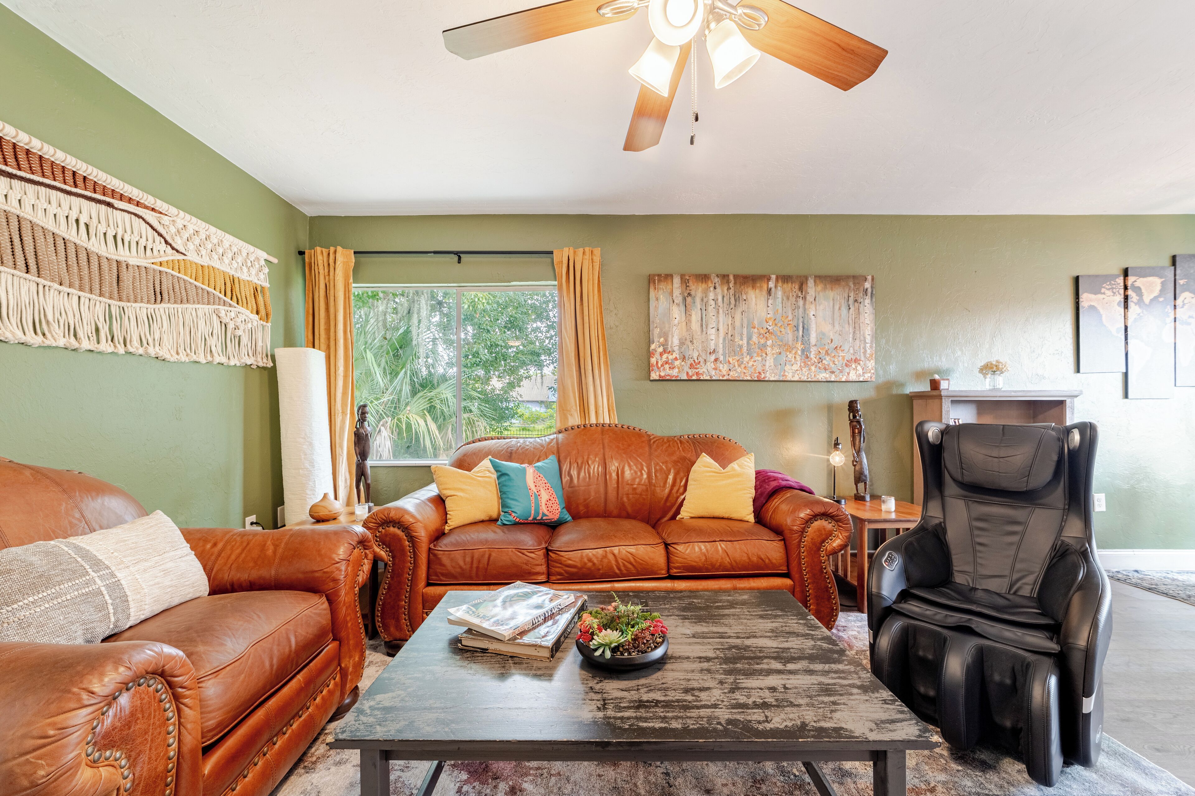 Smart TV, fireplace, books