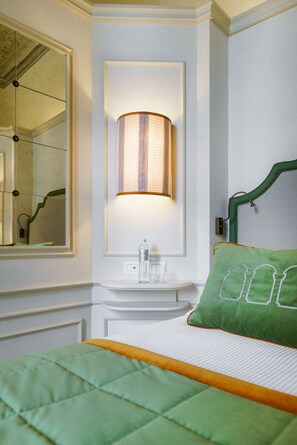 3 slaapkamers, een strijkplank/strijkijzer, gratis wifi, beddengoed