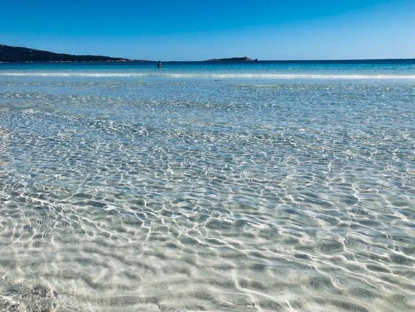 Liegestühle, Strandtücher