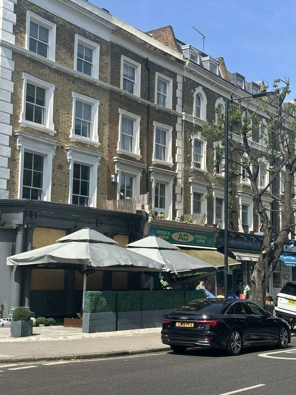 Front of property - Abbey Road Luxury Modern Flat (London)