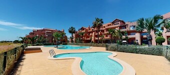 Spacious ground floor apartment - EO2402MM