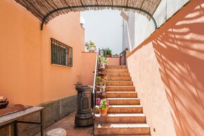 Interior - Casetta Amelia Apts by Wonderful Italy (Taormina)
