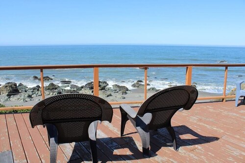 Ocean Front Cabin 16 with Private Jacuzzi & Incredible Views (Private Beach by White Rock Resort)