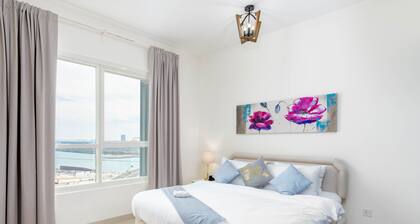 Stylish 1 Bedroom in Marina Blue