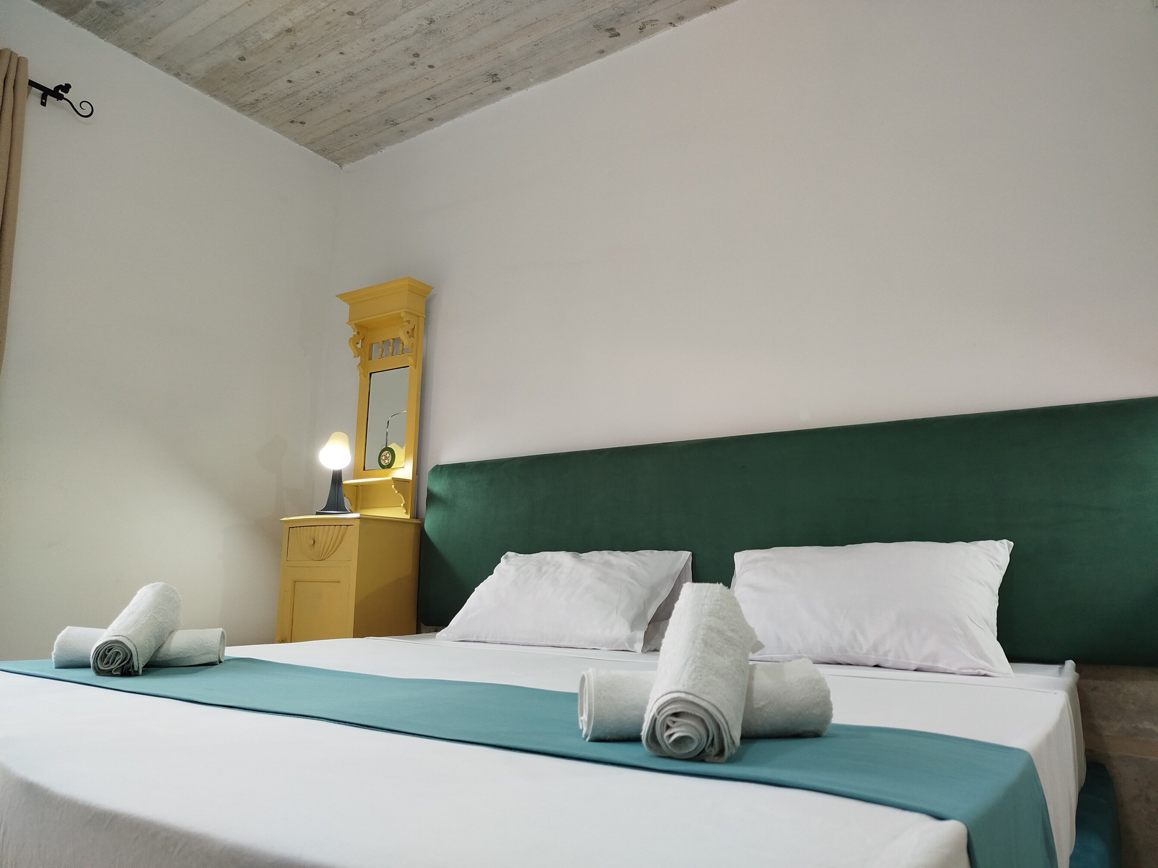 Photo - Limestone Sun Suites