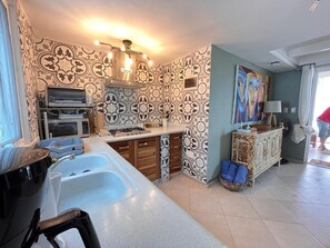 Microwave, oven, stovetop