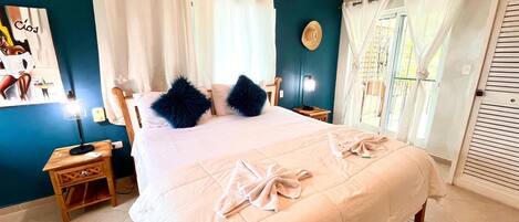 2 bedrooms, WiFi, bed sheets