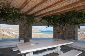 Outdoor dining - Villa Victoria with Sea View and Two Private Pools (Mykonos)