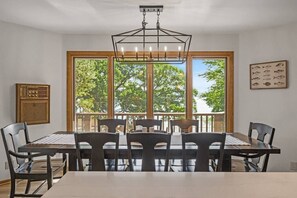 Dining - Lake, Boat, Hot Tub, Sauna, Private Chef (Shoreview)