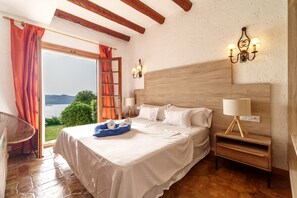 6 多间卧室、免费 WiFi、床单