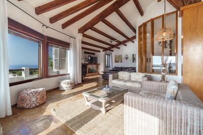 Breathtaking Bayfront Mansion: Stunning Views of Fornells Bay