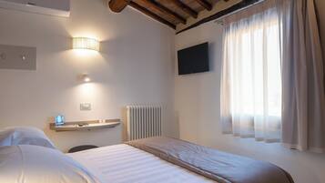 ํ๋
ธ๋ผ๋ฏน๋ฃธ, ์นจ์ค 1๊ฐ, ๊ธ์ฐ, ์์ค์ํธ | 1 ๊ฐ์ ์นจ์ค, ๊ณ ๊ธ ์นจ๊ตฌ, ๋ฉ๋ชจ๋ฆฌํผ ์นจ๋, ๋ฏธ๋๋ฐ