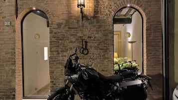 Scooter/moped