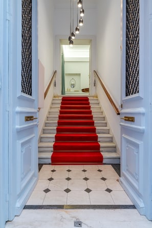 Interior - Executive Suite Aegeus by 2 Mazi Suites (Athina)