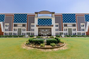 Exterior - Dharti Dhora Ri - A Sand Dune Resort (Bikaner)
