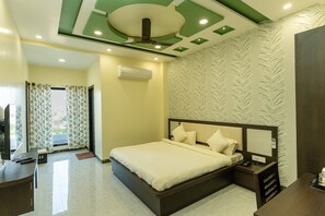 1 bedroom, in-room safe, free WiFi, wheelchair access