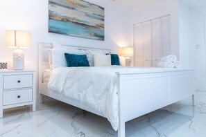 3 quartos, ferros/tábuas de passar roupa, Wi-Fi, roupa de cama