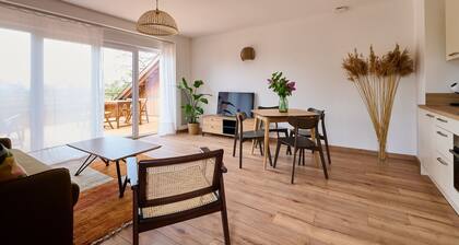 Le Noyer - Appt avec terrasse et jardin partagé