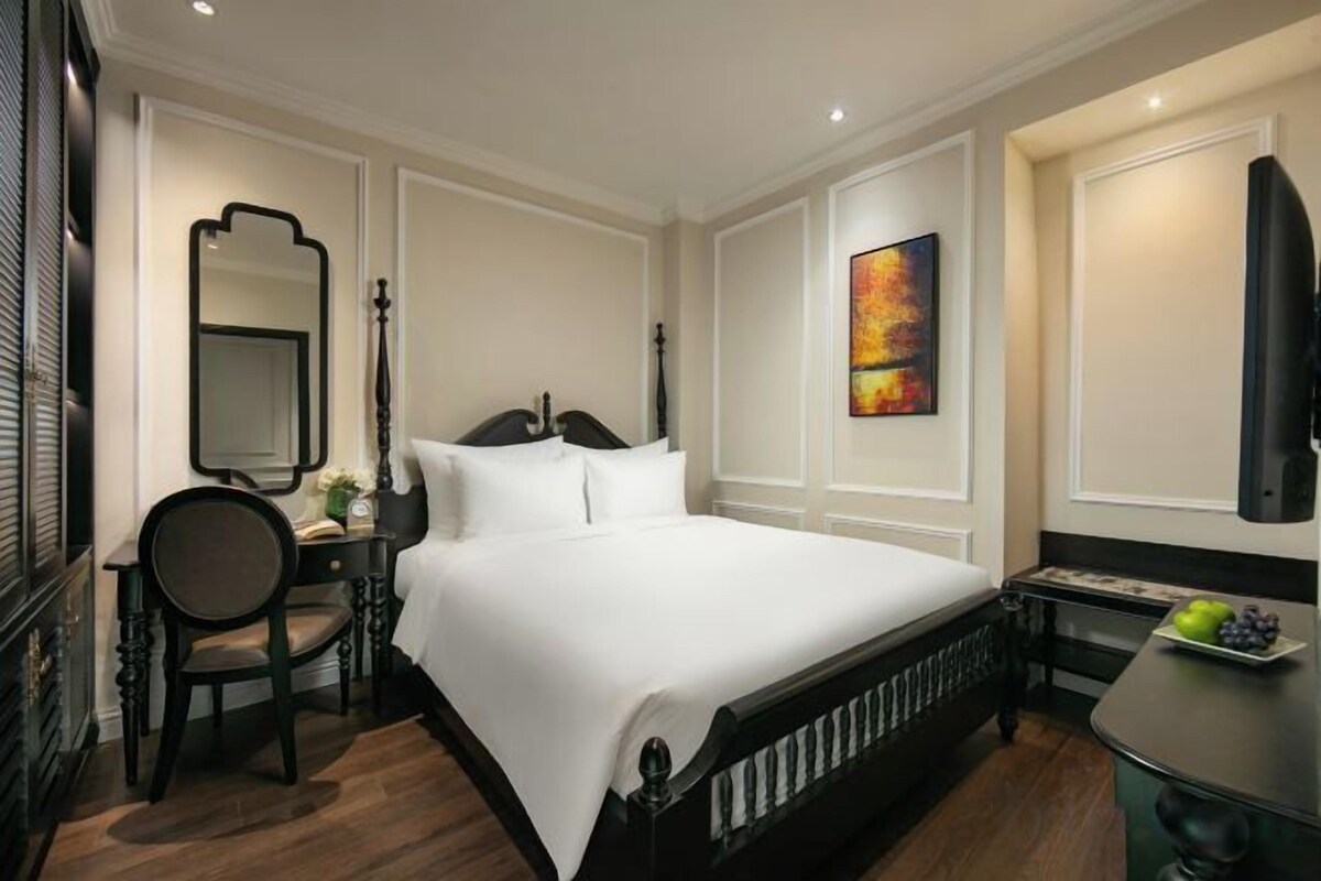 Premium bedding, pillow-top beds, free minibar items, in-room safe