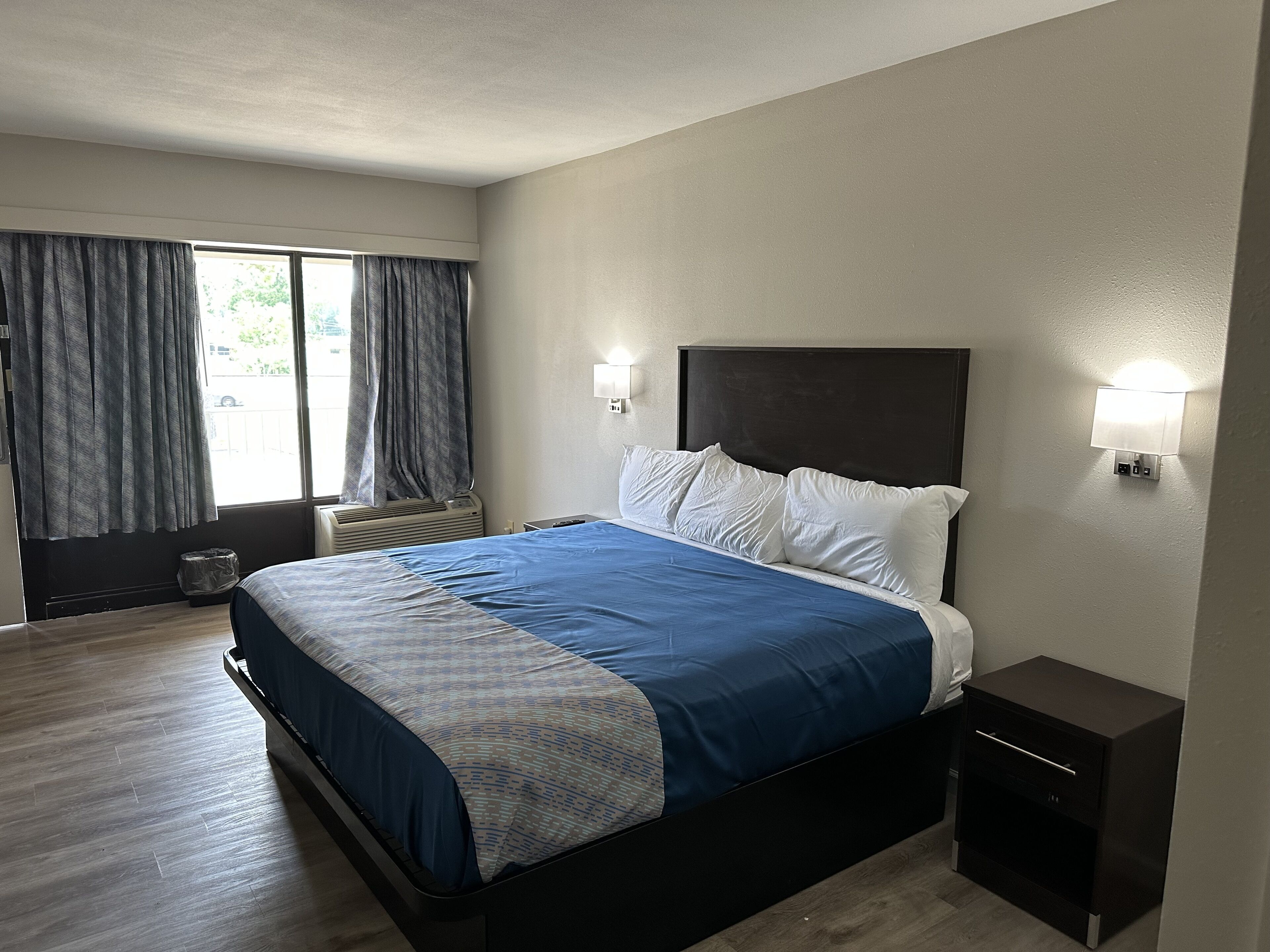 Einzelzimmer | Schreibtisch, kostenloses WLAN, Bettwäsche