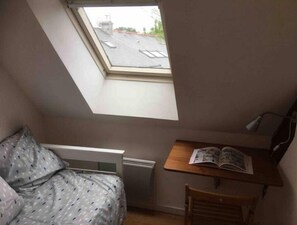 2 bedrooms, desk, free WiFi