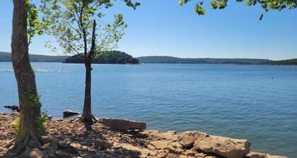 Tiny Getaway at Ten Killer