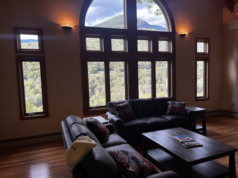 Luxury Home On Loon Spectacular Mtn Views, Walk To Ski Lodge, Pool/spa Included - Franconia, NH