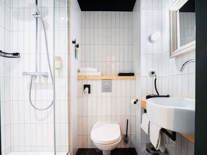 Room, 1 Double Bed (Pop) | Desk, laptop workspace, blackout curtains, soundproofing - Greet Hotel Cernay Mulhouse (Cernay)