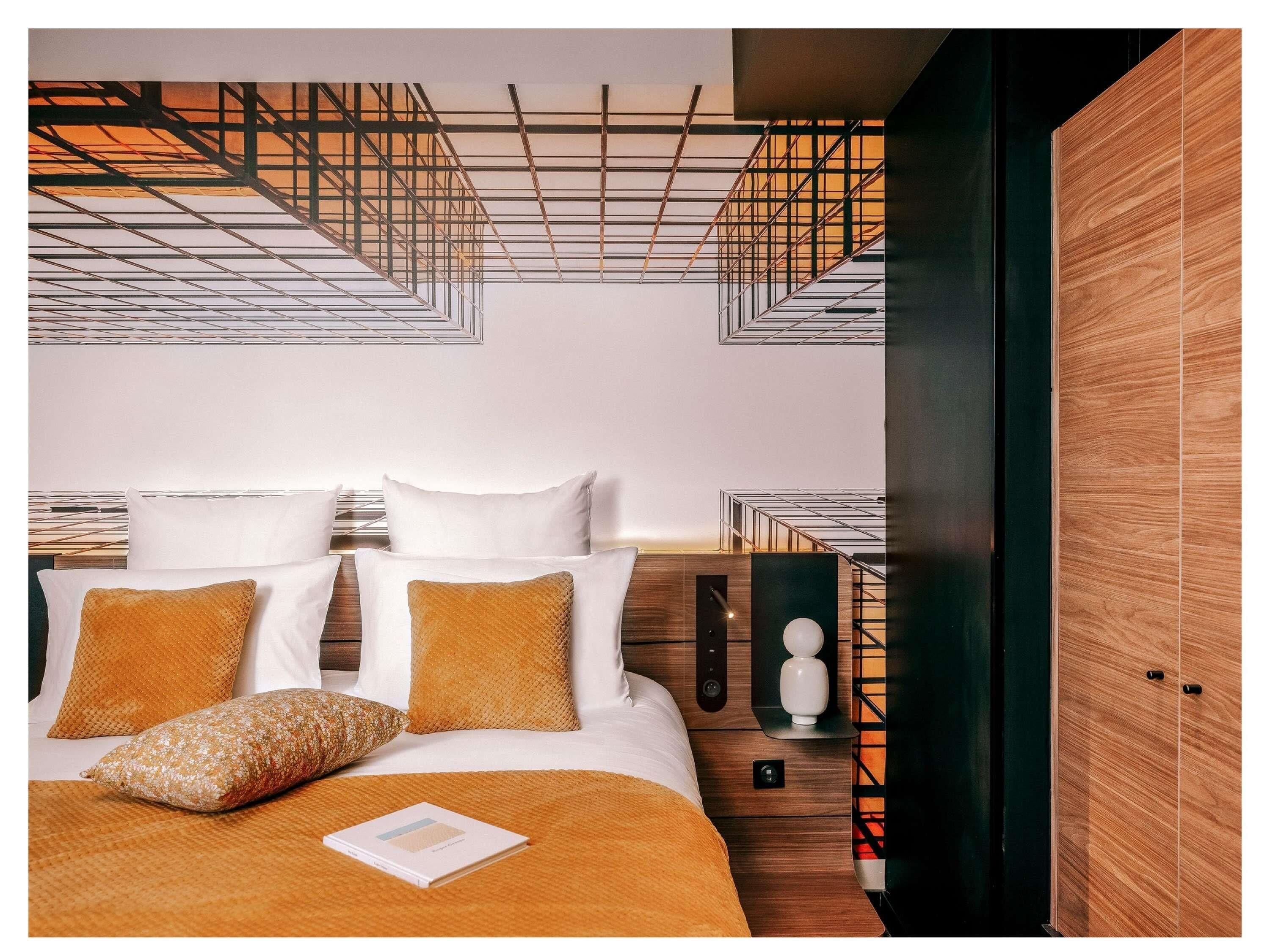 Classic Room, 1 Double Bed | Premium bedding, minibar, in-room safe, desk