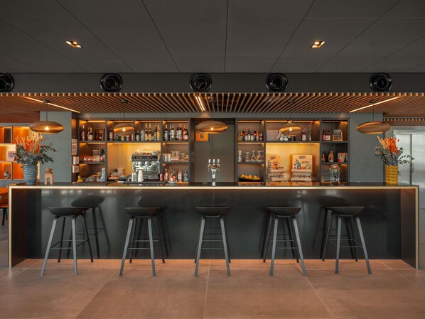 Bar (en la propiedad)