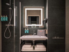 Literie de qualité supérieure, minibar, coffres-forts dans les chambres