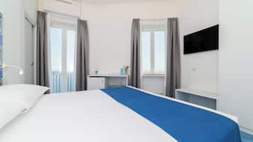 Deluxe Room, 1 Queen Bed, Balcony, Sea Facing | 1 bedroom, premium bedding, memory foam beds, minibar