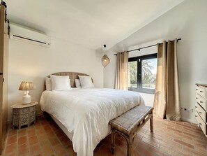 4 slaapkamers, wifi, beddengoed