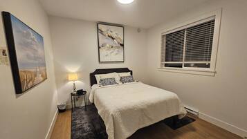 2 bedrooms, iron/ironing board, travel crib, free WiFi