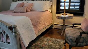 2 Schlafzimmer, Schreibtisch, Bügeleisen/Bügelbrett, WLAN