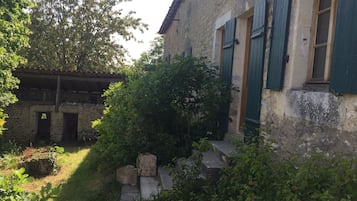 Enceinte de lâhĂ©bergement