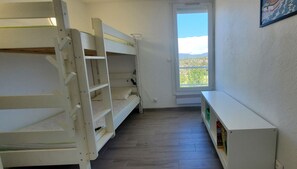 3 chambres, fer et planche à repasser, Wi-Fi