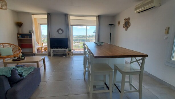 Unclassified image, 1 of 11, button - Spacious T4 with sea and Esterel views (Saint-Raphaël)