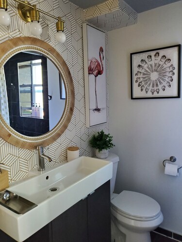 Cozy 2 bedroom suite 