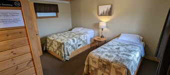 Chip-Wa Lodging Room 2