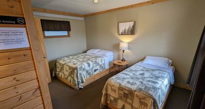 Chip-Wa Lodging Room 2