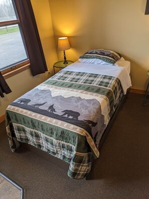 WiFi, bed sheets