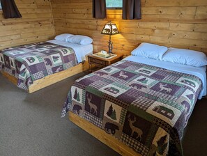 WiFi, bed sheets - Chip-Wa Lodging Room 6 (Hunter)
