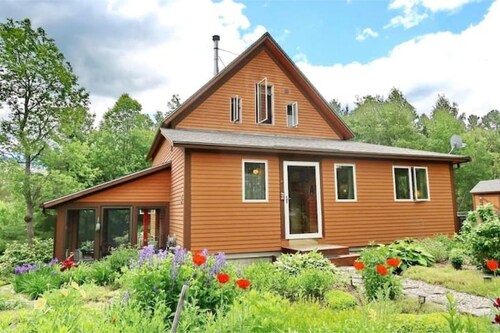 Welcome to “The Tulip” Riverfront Post & Beam